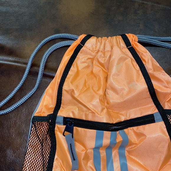 💫Adidas drawstring peach colored bag! - Picture 3 of 7